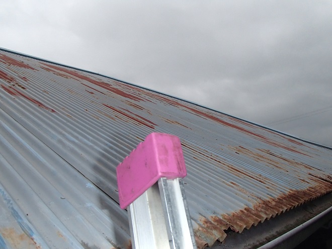 屋根塗装前のトタン屋根