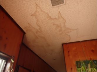 木更津市　天井に出来た雨染み