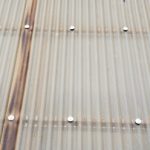 ネット入り波板