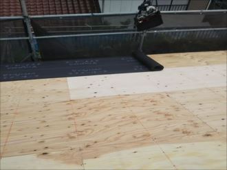 君津市　防水紙の設置