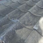 君津市　屋根瓦の割れ