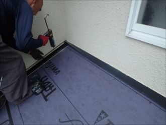 君津市　壁きわの板金