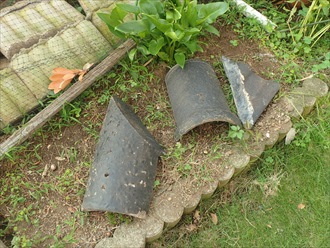 君津市　落下した瓦