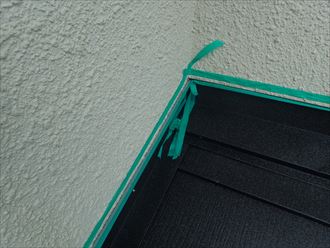 シーリング材での養生