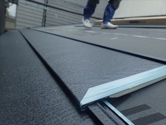 木更津市　スーパーガルテクトの接合部