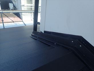 木更津市　雨押え取付け