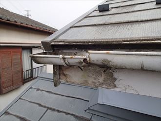 千葉市稲毛区　雨樋の状態