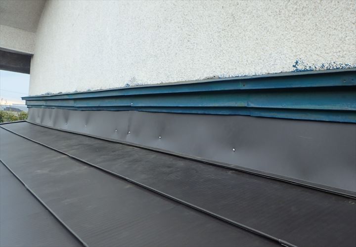 木更津市 雨押え取り付け完了