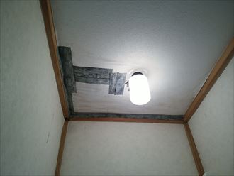 東金市　室内雨漏り状況