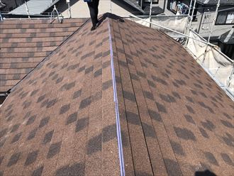 屋根材が葺き終わりました