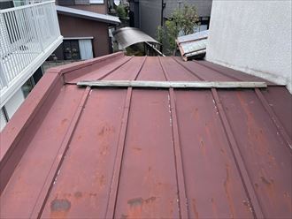 棟板金の飛散