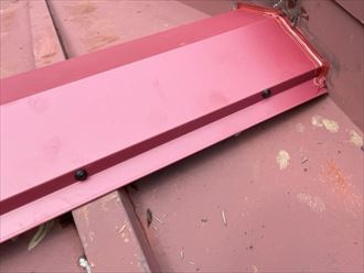 パッキン付きのビスを使用