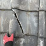 平瓦の割れ