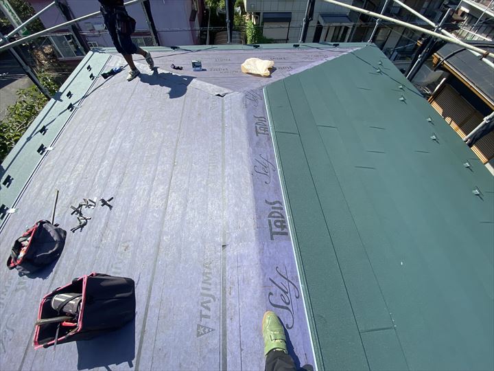 屋根カバー工事