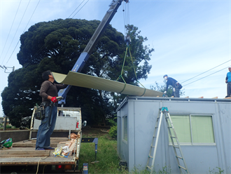木更津市　資材の荷揚げ