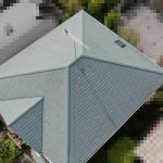 スレート屋根をドローンで調査