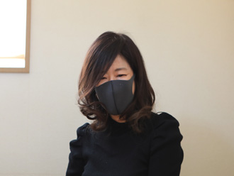 インタビュー中のM様