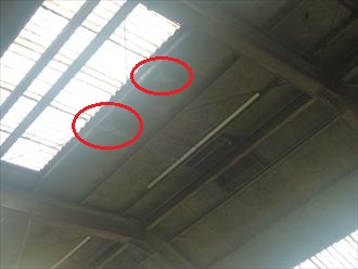 木更津市　構内の雨漏りの状況
