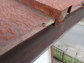 袖ケ浦市　屋根材の錆