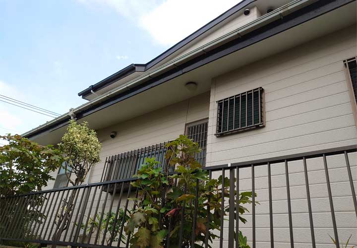 築30年になる瓦棒屋根のお住まい