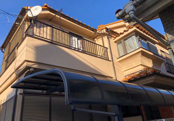 雨漏りが発生した洋瓦のお住まい