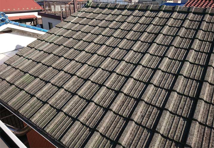 築40年が経過したセメント瓦屋根