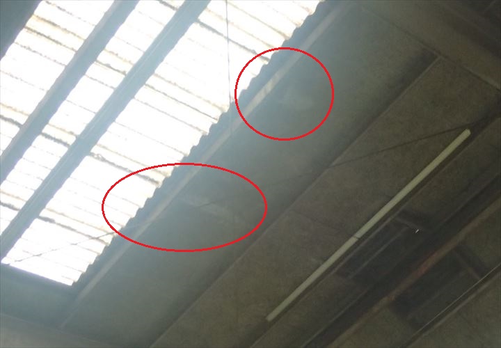 木更津市　雨染み