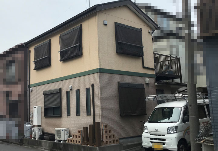 軒天が剥がれてしまったお住まい