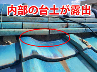 面戸漆喰が剥離して露出した台土