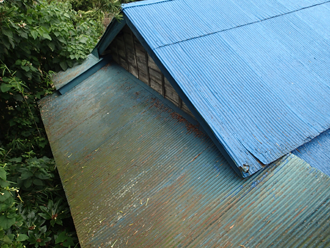 錆や腐食が発生した屋根