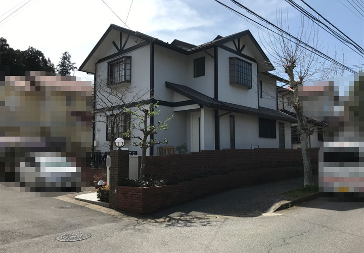 軒天に穴が空いてしまったお住まい