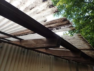 長生郡　波板の割れ