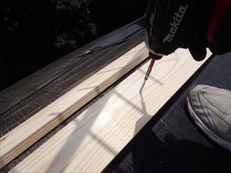 八街市　新規貫板の固定