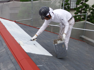 屋根塗装の様子