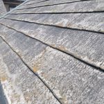 経年劣化したスレート屋根