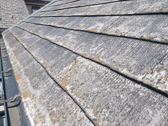 経年劣化したスレート屋根