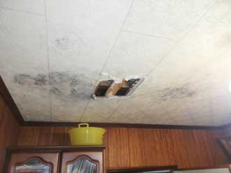室内の雨漏り
