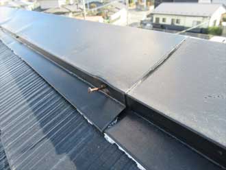 棟板金の浮き、釘の緩み