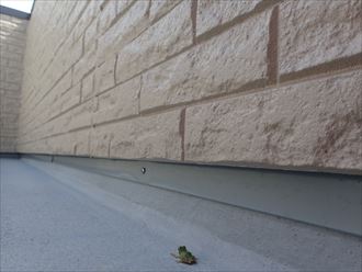 大網白里市　ベランダ床の状況