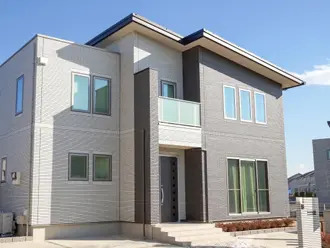 モダンな片流れ屋根