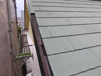 ケラバ板金が飛散したお住まい