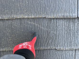 スレートに細かなひび割れ