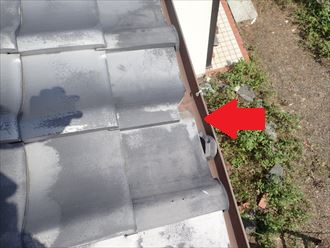 富津市　軒先瓦の割れ