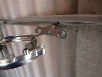 君津市　竪樋固定金具