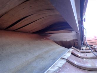 木更津市　軒天の剥がれ