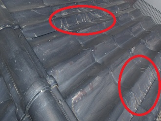 かわらU　ヒビ割れ　塗装のあと