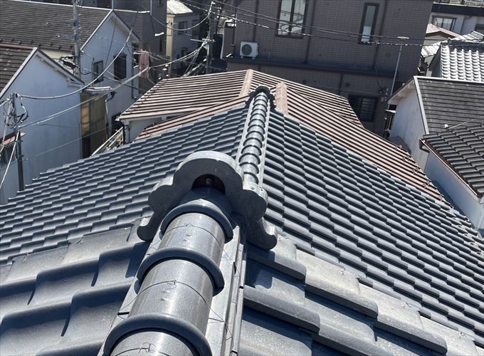 鬼瓦周りの漆喰がありません