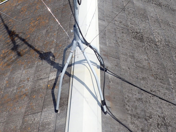 屋根塗装劣化　苔（コケ）カビ発生