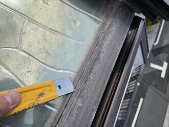 既存シーリング撤去