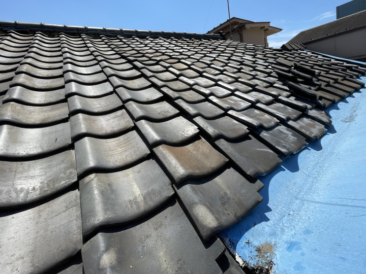 瓦屋根のメンテナンスも街の屋根やさんにお任せください！